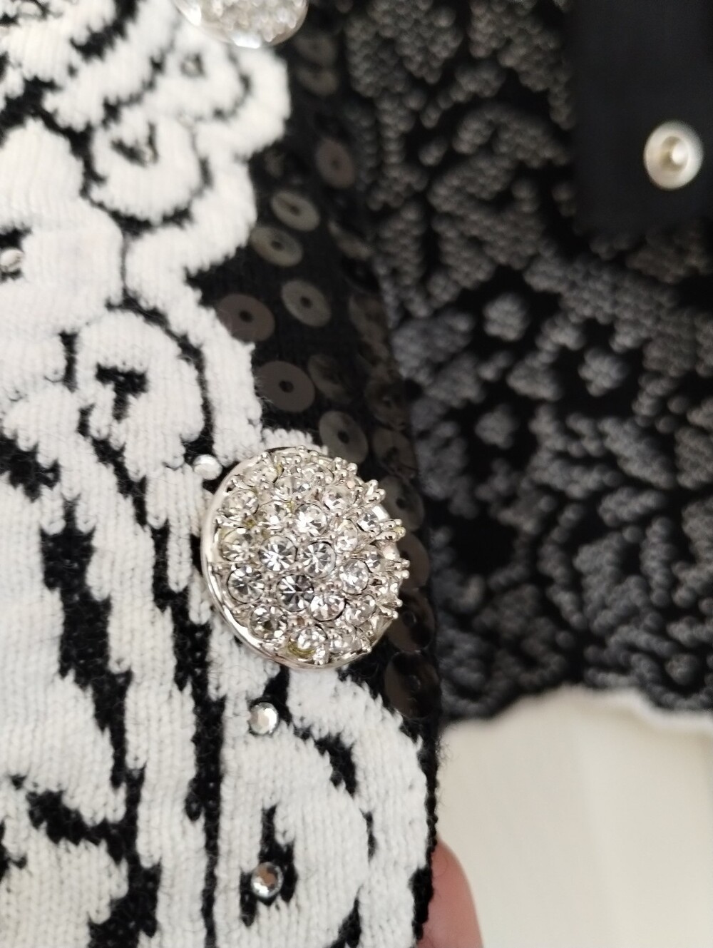 St John White Crocheted Lace Bolero Jacket 4 - Picture 7 of 11